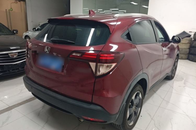Used Honda Vezel 2015 1.8L CVT 2WD Luxury Model Rear Right 45 Deg