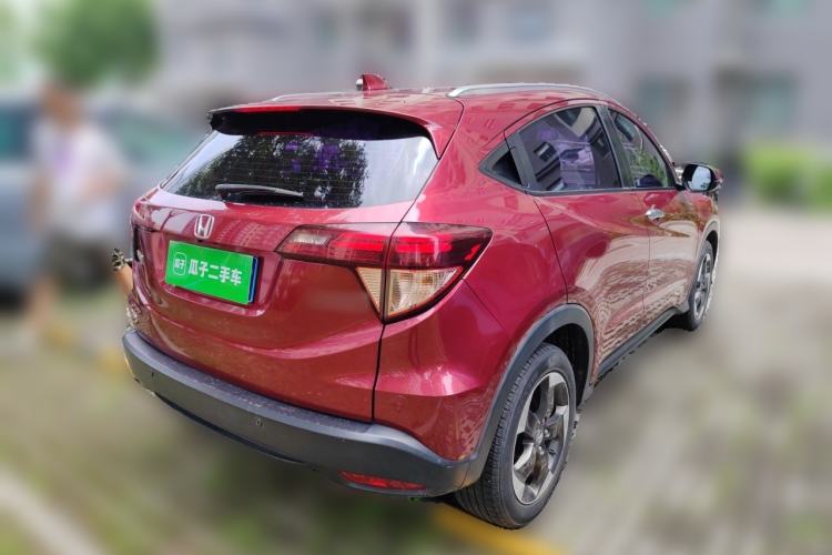 Used Honda Vezel 2015 1.8L CVT 2WD Luxury Model Rear Right 45 Deg