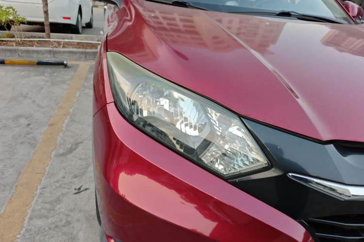Used Honda Vezel 2015 1.5L CVT two-wheel drive Comfort trim Right Front Headlight