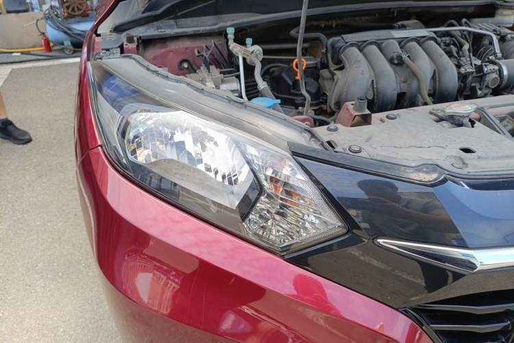 Used Honda Vezel 2015 1.5L CVT two-wheel drive Comfort trim Right Front Headlight