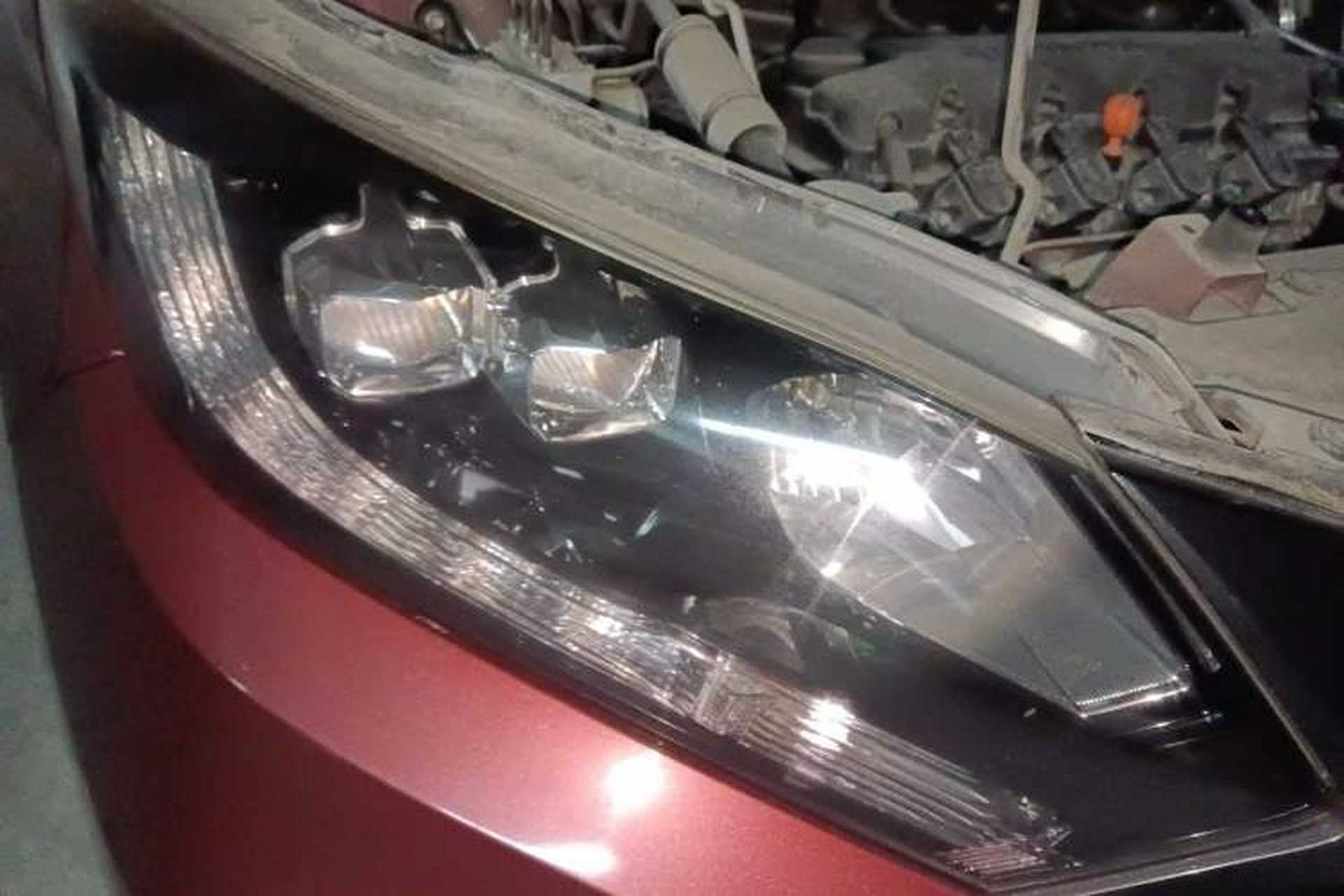 Used Honda Vezel 2015 1.8L CVT 2WD Luxury Model Right Front Headlight