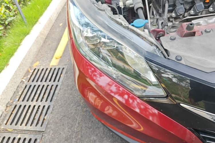 Used Honda Vezel 2015 1.8L CVT 2WD Luxury Model Right Front Headlight