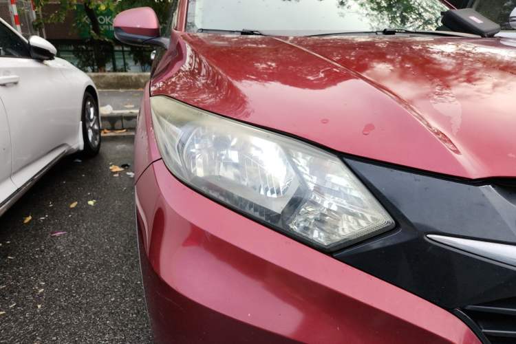 Used Honda Vezel 2015 1.5L CVT two-wheel drive Comfort trim Right Front Headlight