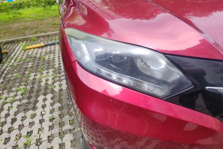 Used Honda Vezel 2015 1.8L CVT 2WD Luxury Model Right Front Headlight