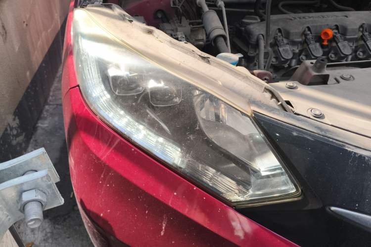 Used Honda Vezel 2015 1.8L CVT 2WD Luxury Model Right Front Headlight