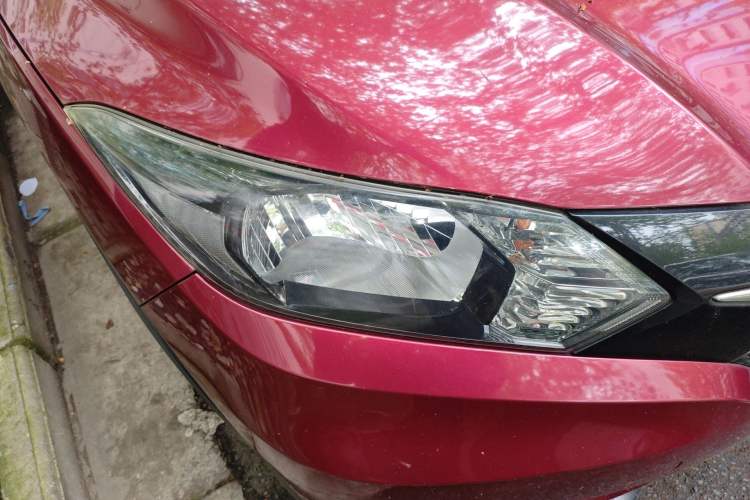 Used Honda Vezel 2015 1.5L CVT two-wheel drive Comfort trim Right Front Headlight