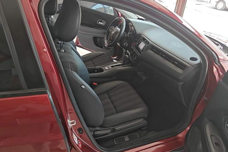 Used Honda Vezel 2015 1.8L CVT 2WD Elite Model Right Front Seat