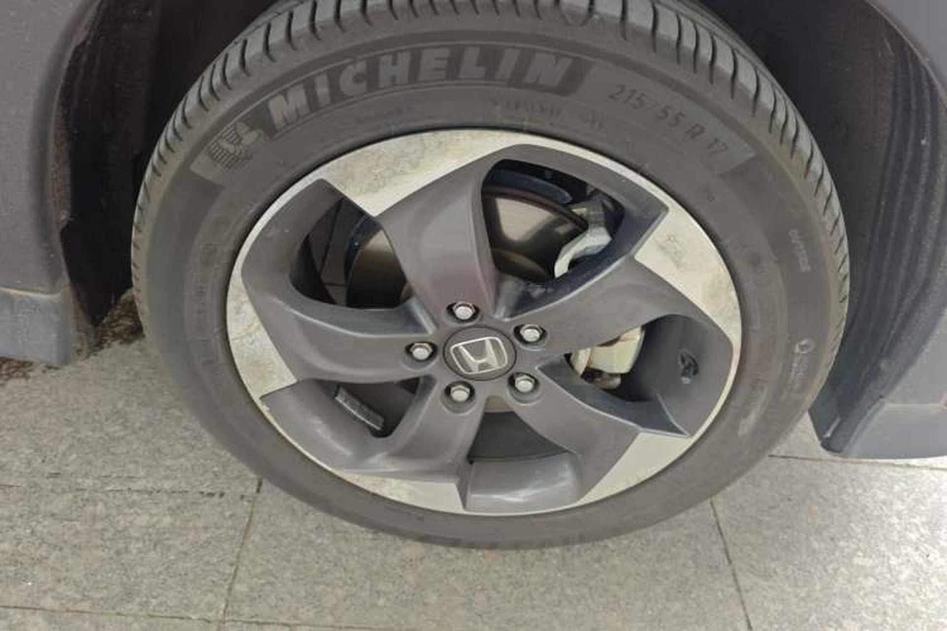 Used Honda Vezel 2015 1.8L CVT 2WD Luxury Model Right Front Wheel Hub