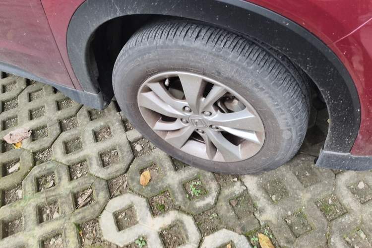 Used Honda Vezel 2015 1.5L CVT two-wheel drive Comfort trim Right Front Wheel Hub
