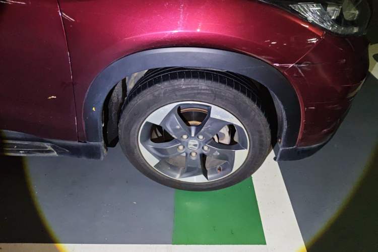 Used Honda Vezel 2015 1.8L CVT 2WD Luxury Model Right Front Wheel Hub