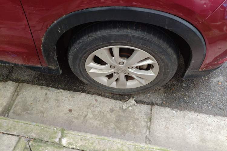 Used Honda Vezel 2015 1.5L CVT two-wheel drive Comfort trim Right Front Wheel Hub