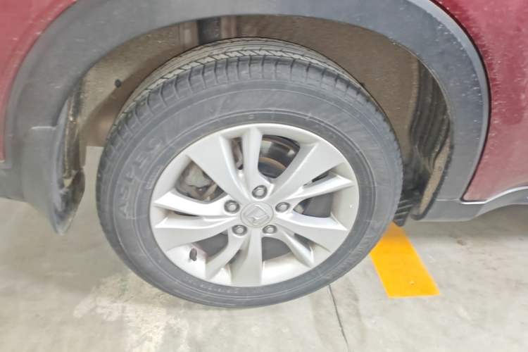 Used Honda Vezel 2015 1.5L CVT two-wheel drive Comfort trim Right Rear Wheel Hub