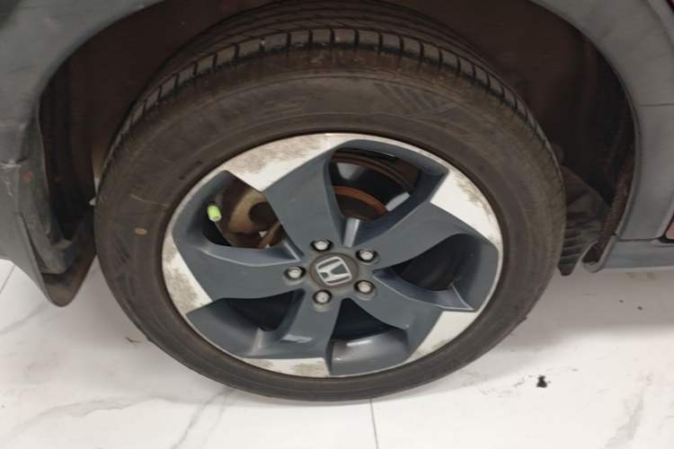 Used Honda Vezel 2015 1.8L CVT 2WD Luxury Model Right Rear Wheel Hub