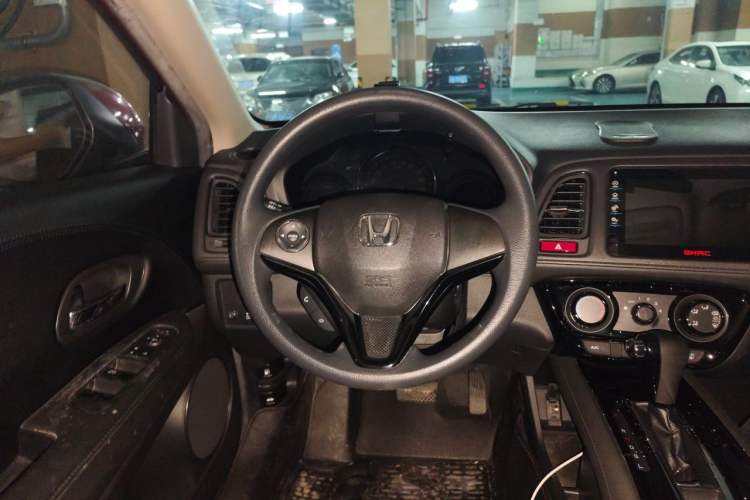 Used Honda Vezel 2015 1.5L CVT two-wheel drive Comfort trim Steering Wheel