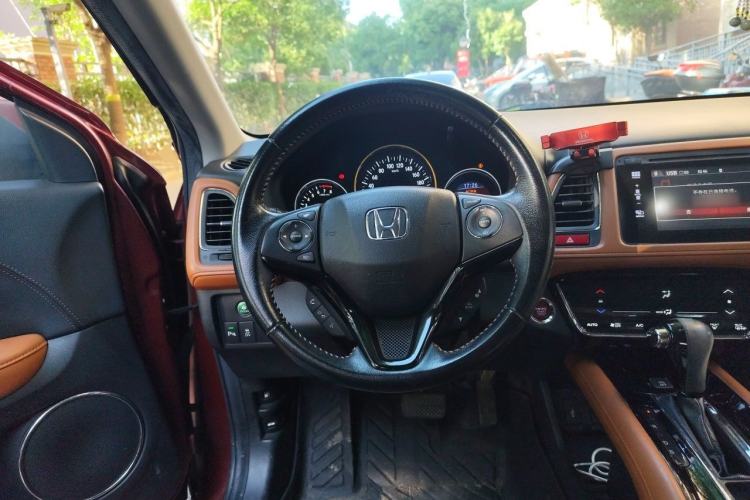 Used Honda Vezel 2015 1.8L CVT 2WD Luxury Model Steering Wheel