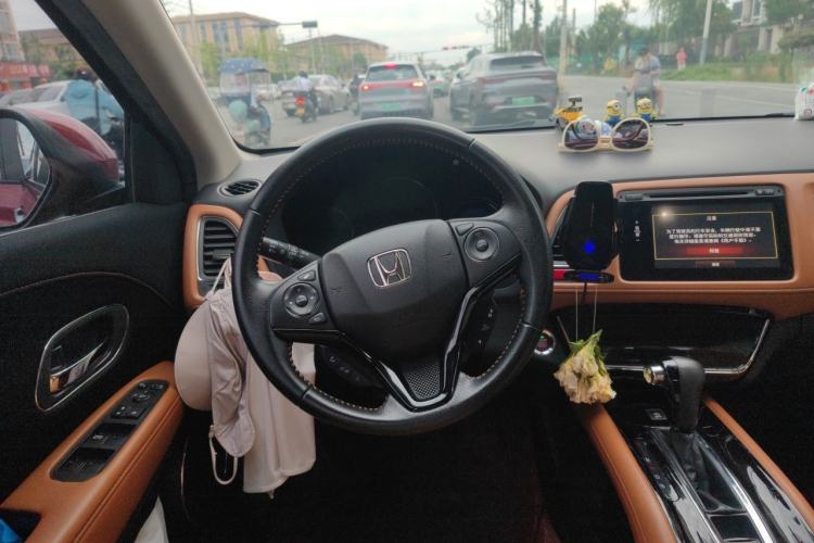 Used Honda Vezel 2015 1.8L CVT 2WD Luxury Model Steering Wheel