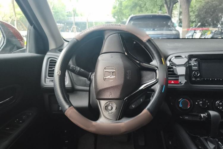 Used Honda Vezel 2015 1.5L CVT two-wheel drive Comfort trim Steering Wheel