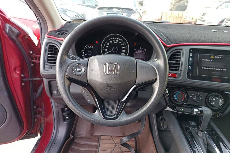 Used Honda Vezel 2015 1.8L CVT 2WD Elite Model Steering Wheel