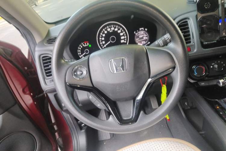 Used Honda Vezel 2015 1.5L CVT two-wheel drive Comfort trim Steering Wheel