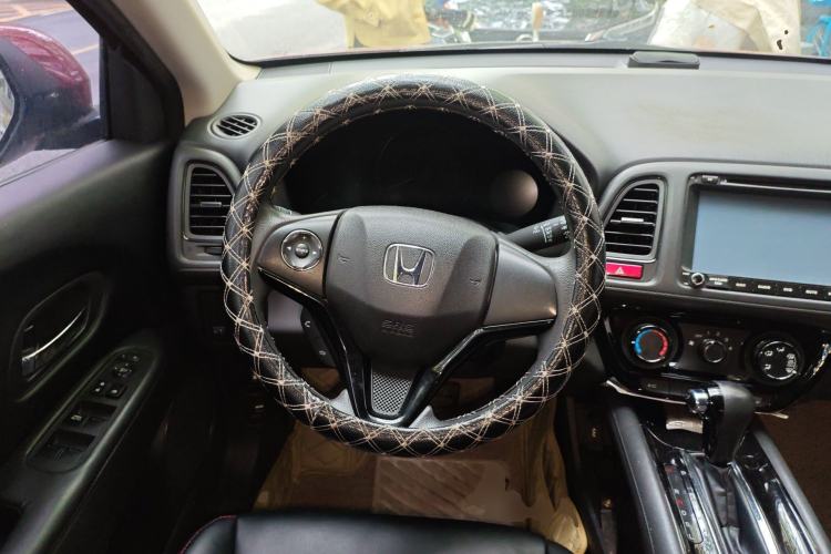 Used Honda Vezel 2015 1.5L CVT two-wheel drive Comfort trim Steering Wheel