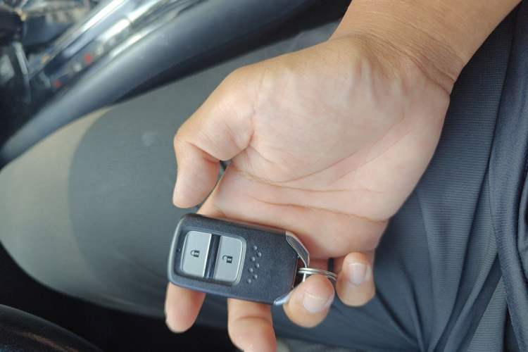 Used Honda Vezel  Vehicle Key