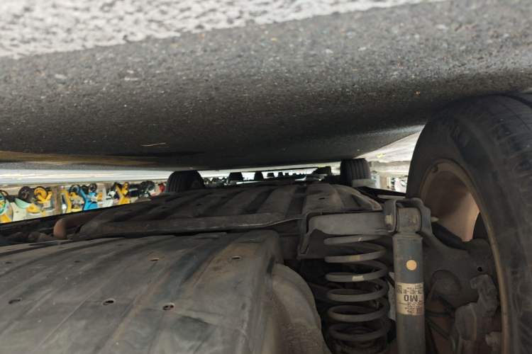 Used Honda Vezel 2015 1.5L CVT two-wheel drive Comfort trim Chassis Rear