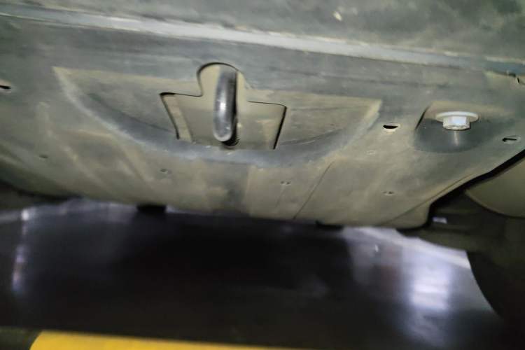Used Honda Vezel 2015 1.5L CVT two-wheel drive Comfort trim Chassis Rear