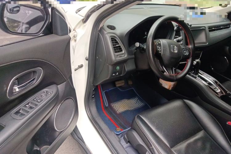 Used Honda Vezel 2015 1.8L CVT 2WD Luxury Model Driver Seat
