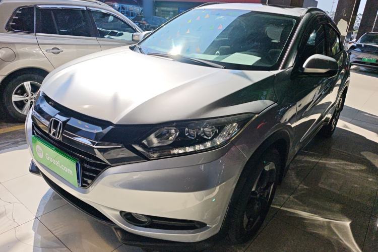 Used Honda Vezel 2015 1.8L CVT 2WD Luxury Model Exterior 3