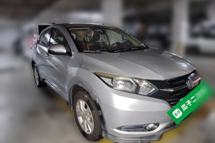 Used Honda Vezel 2015 1.8L CVT 2WD Elite Model Front Right 45 Deg