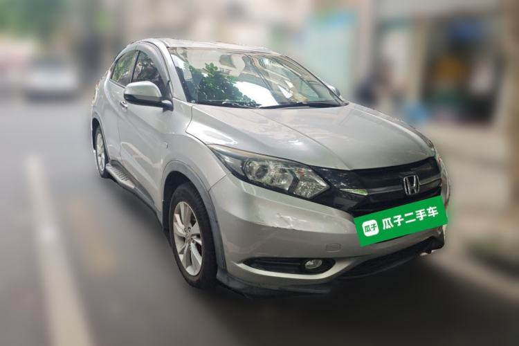 Used Honda Vezel 2015 1.5L CVT two-wheel drive Comfort trim Front Right 45 Deg