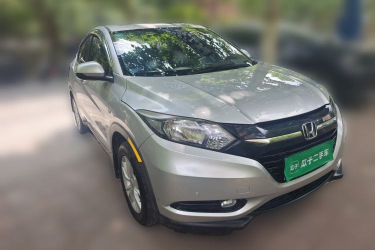 Used Honda Vezel 2015 1.8L CVT 2WD Elite Model Front Right 45 Deg