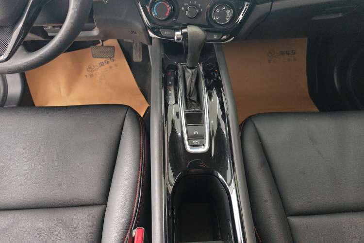 Used Honda Vezel 2015 1.5L CVT two-wheel drive Comfort trim Gear Lever