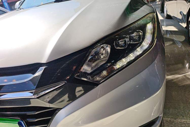Used Honda Vezel 2015 1.8L CVT 2WD Luxury Model Left Front Headlight
