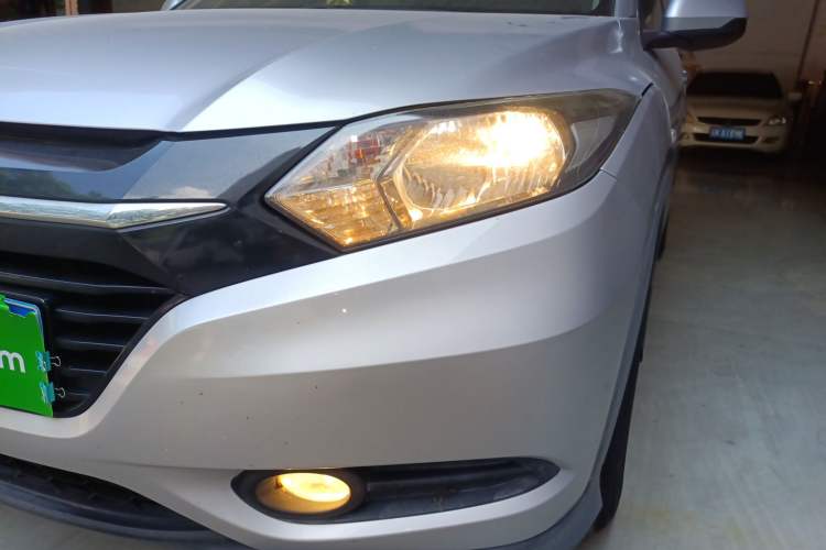 Used Honda Vezel 2015 1.5L CVT two-wheel drive Comfort trim Left Front Headlight
