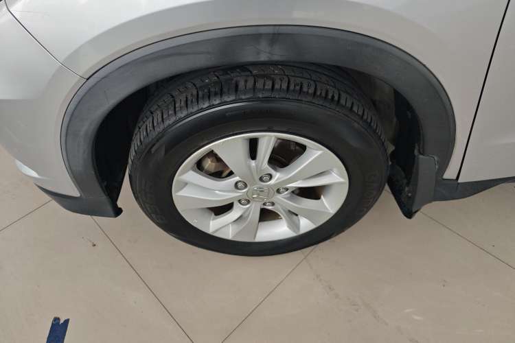 Used Honda Vezel 2015 1.5L CVT two-wheel drive Comfort trim Left Front Wheel Hub