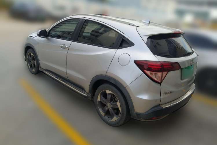Used Honda Vezel 2015 1.8L CVT 2WD Luxury Model Rear Left 45 Deg