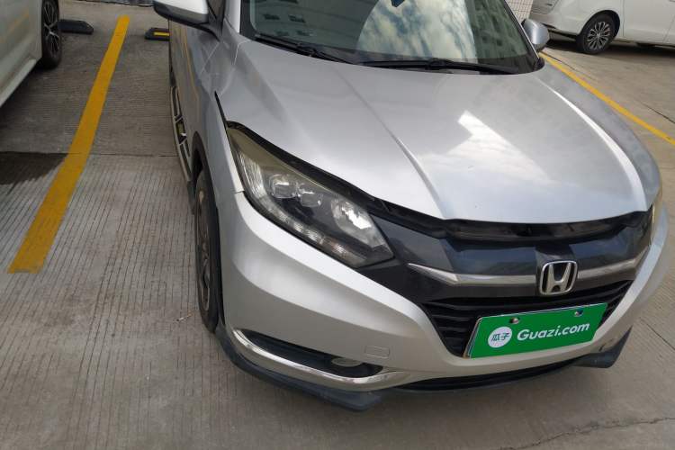 Used Honda Vezel 2015 1.8L CVT 2WD Luxury Model Right Front Headlight