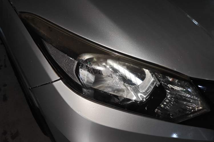 Used Honda Vezel 2015 1.8L CVT 2WD Elite Model Right Front Headlight