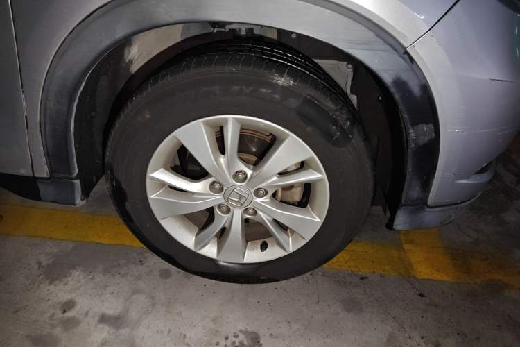 Used Honda Vezel 2015 1.8L CVT 2WD Elite Model Right Front Wheel Hub