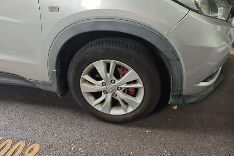 Used Honda Vezel 2015 1.5L CVT two-wheel drive Comfort trim Right Front Wheel Hub