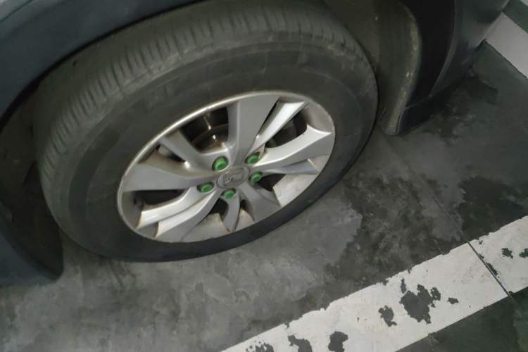 Used Honda Vezel 2015 1.5L CVT two-wheel drive Comfort trim Right Front Wheel Hub