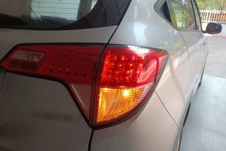 Used Honda Vezel 2015 1.5L CVT two-wheel drive Comfort trim Right Rear Taillight