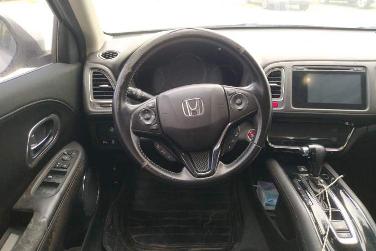 Used Honda Vezel 2015 1.8L CVT 2WD Luxury Model Steering Wheel