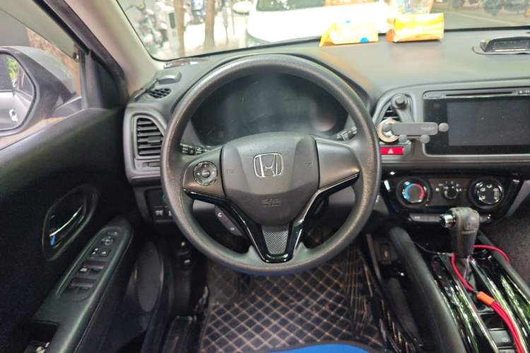 Used Honda Vezel 2015 1.5L CVT two-wheel drive Comfort trim Steering Wheel