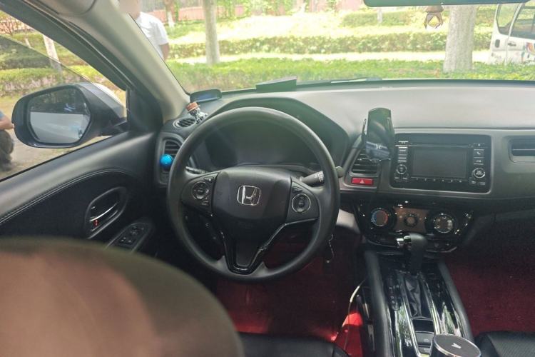 Used Honda Vezel 2015 1.8L CVT 2WD Elite Model Steering Wheel