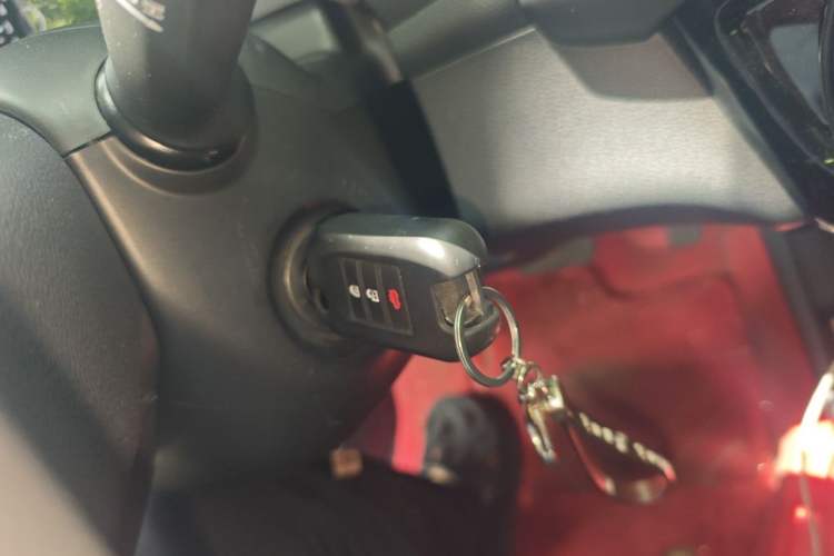 Used Honda Vezel 2015 1.8L CVT 2WD Elite Model Vehicle Key