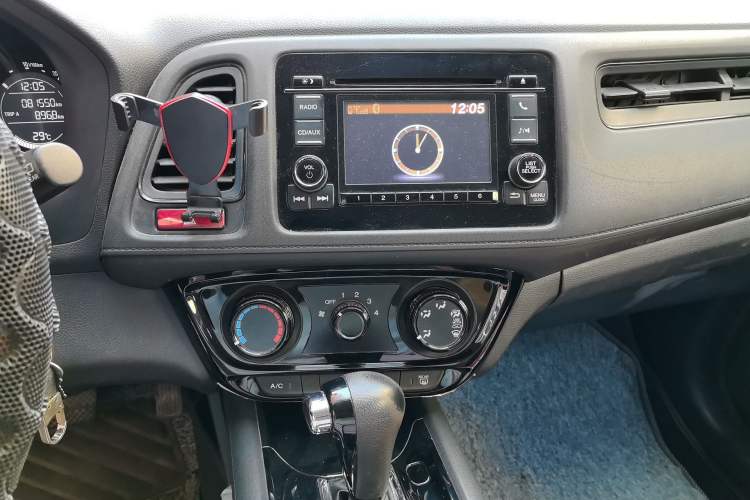 Used Honda Vezel 2015 1.5L CVT two-wheel drive Comfort trim Audio And AC Panel