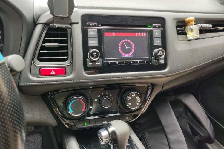 Used Honda Vezel 2015 1.8L CVT 2WD Elite Model Audio And AC Panel