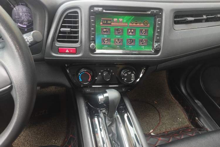 Used Honda Vezel 2015 1.5L CVT two-wheel drive Comfort trim Audio And AC Panel